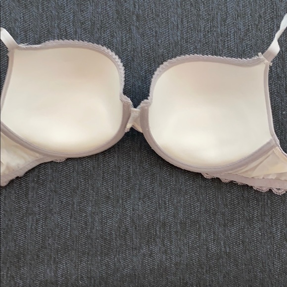 Victoria’s Secret Bra - Picture 4 of 6